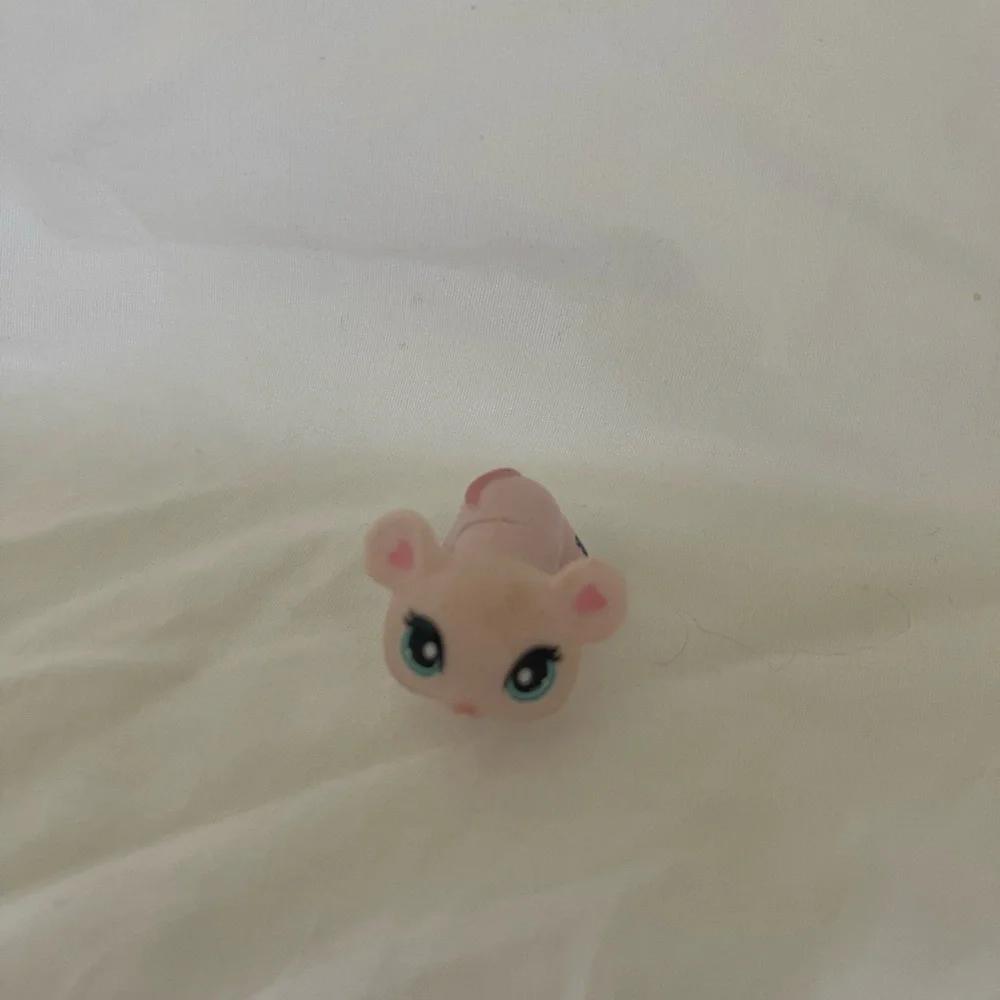 Littlest Pet Shop # 1412 Mouse Light Pink With Blue Eyes